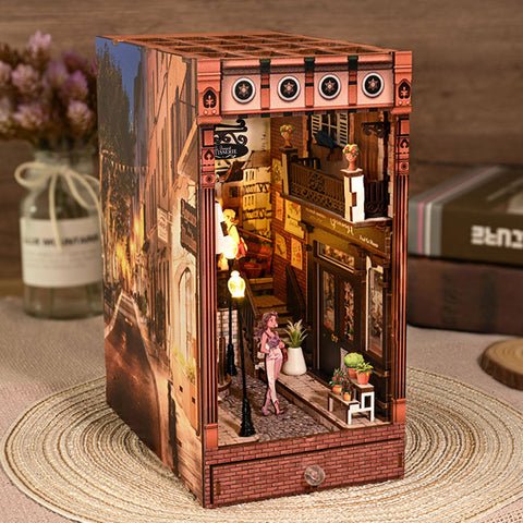 Fifijoy Bustling Street Scene Wooden Book Nook Kit