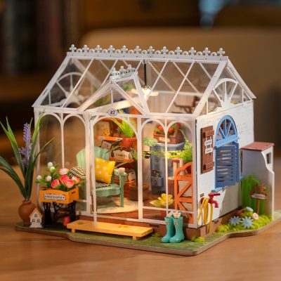 Dreamy Garden Miniature House - DG163