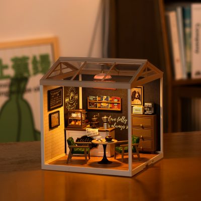 Daily Inspiration Cafe Plastic Miniature House - DW001B